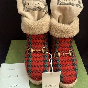 Gucci Red Green Houndstooth Wool Gold Horsebit Ankle Boots Size 37.5/7.5